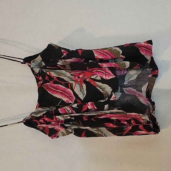 Volcom tropical floral spaghetti strap top size medium - Picture 3 of 7